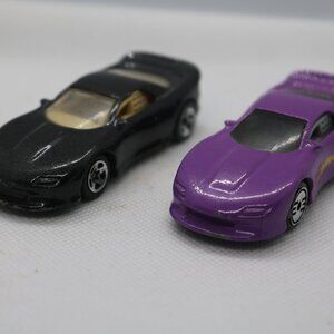 Hot Wheels lot of 2 Camaros 1:64 scale
